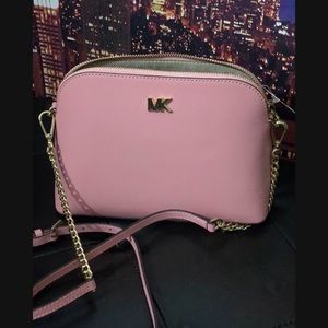 NEW Michael Kors Large Cross grain Leather Dome Crossbody Bag Pink